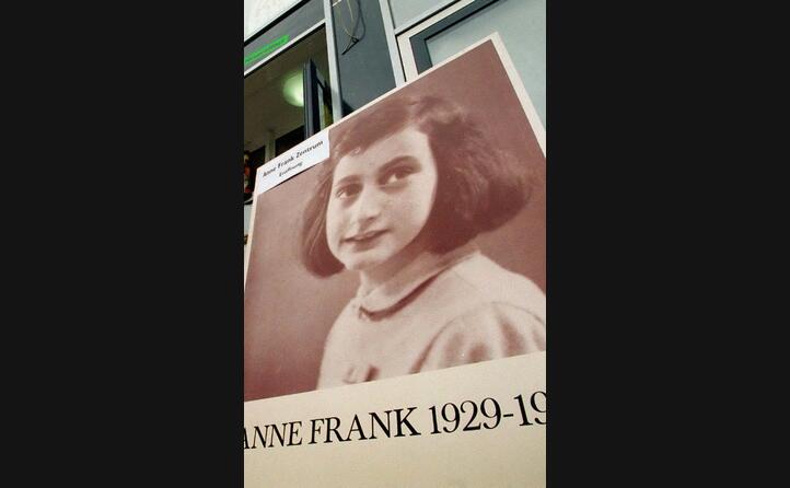 l inaugurazione del centro anne frank a berlino (ansa)