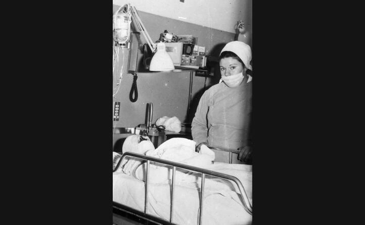 una delle donne ricoverate in ospedale