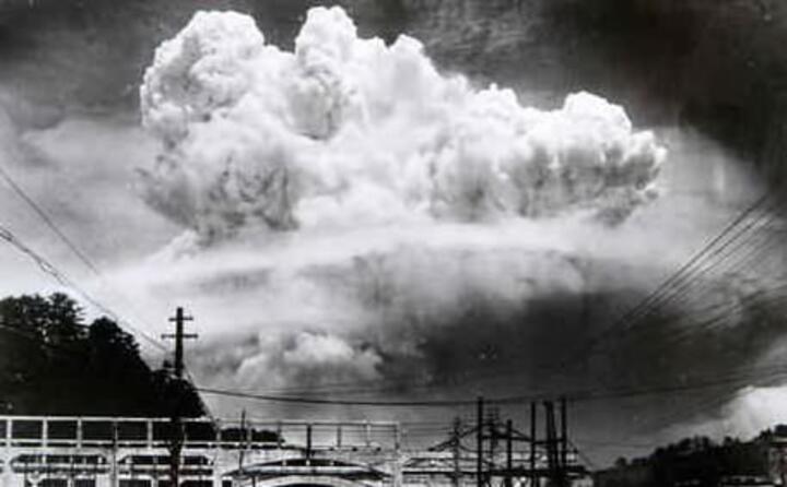 accaddeoggi 6 agosto 1945 hiroshima viene devastata dalla bomba atomica