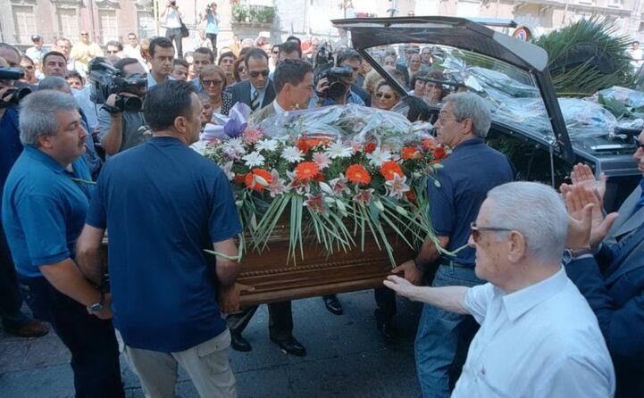 l accusa nei confronti di lombardini di aver estorto denaro al padre di silvia melis