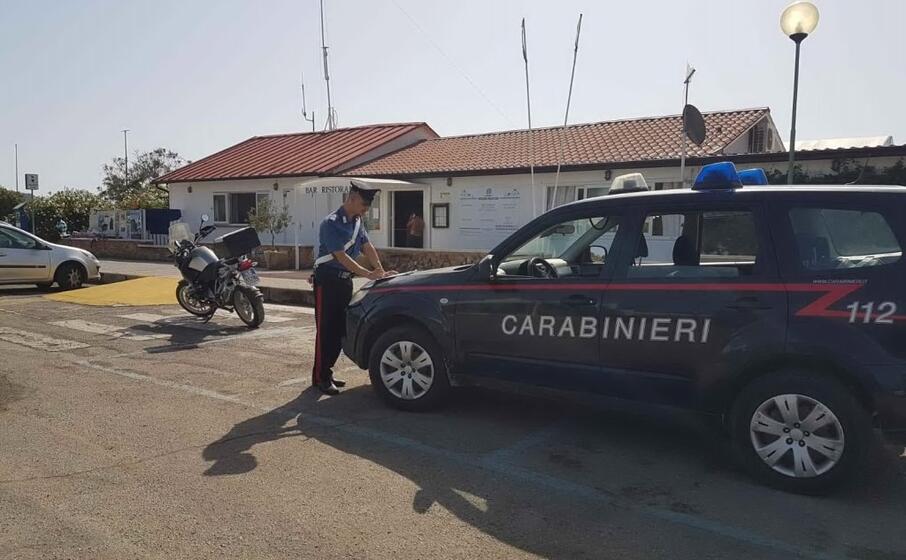 (foto carabinieri)