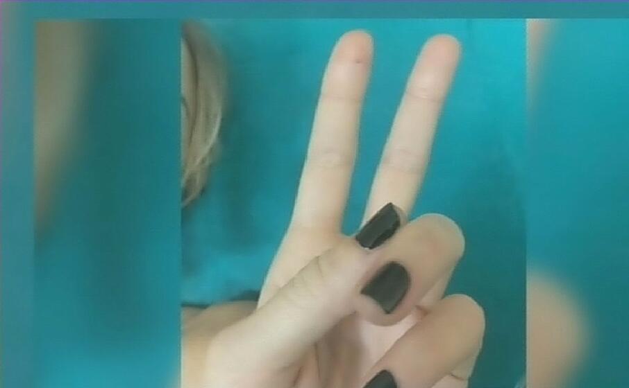 la prima foto postata dopo il malore volevo ringraziare quanti mi sono stati vicino (foto da frame video)