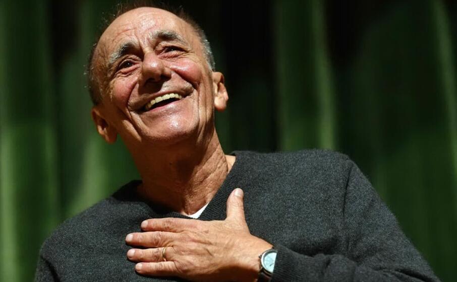 roberto vecchioni (ansa)