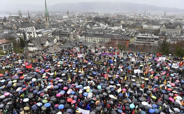 grossa manifestazione a firenze