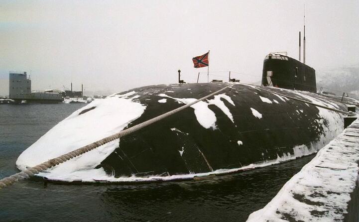 il kursk era un sottomarino nucleare affondato in seguito a due esplosioni