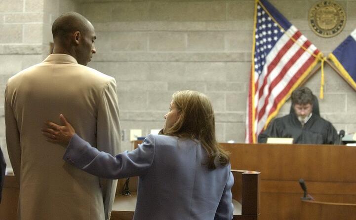 bryant ha anche dovuto fronteggiare un accusa di stupro in tribunale