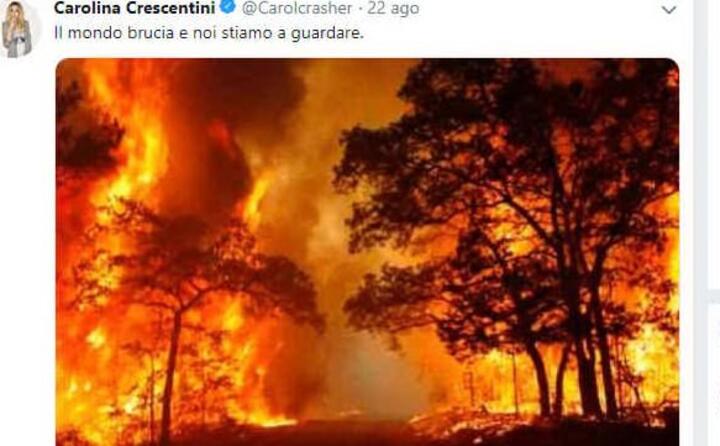 il mondo brucia e noi stiamo a guardare ammonisce l attrice carolina crescentini