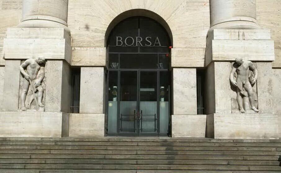 piazza affari (ansa)