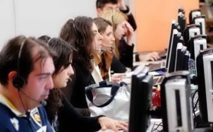 un call center (archivio l unione sarda)
