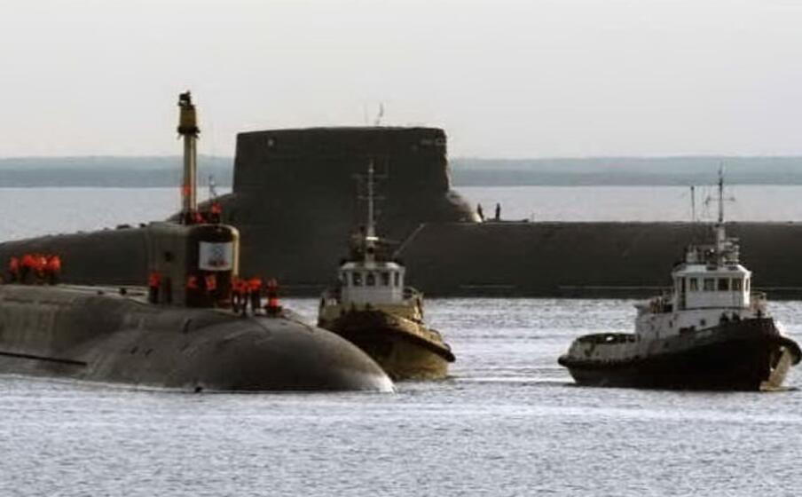 sottomarini russi (ansa)