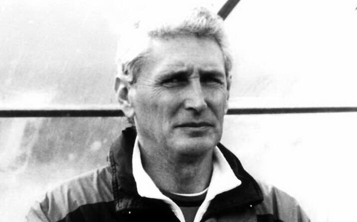 l ex allenatore del genoa subentra a gigi radice