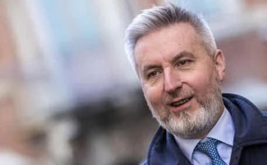 il ministro della difesa lorenzo guerini
