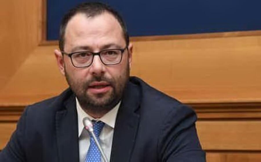 il ministro dello sviluppo economico stefano patuanelli