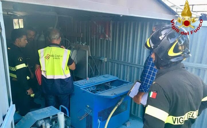 l intervento dei pompieri (foto vigili del fuoco)