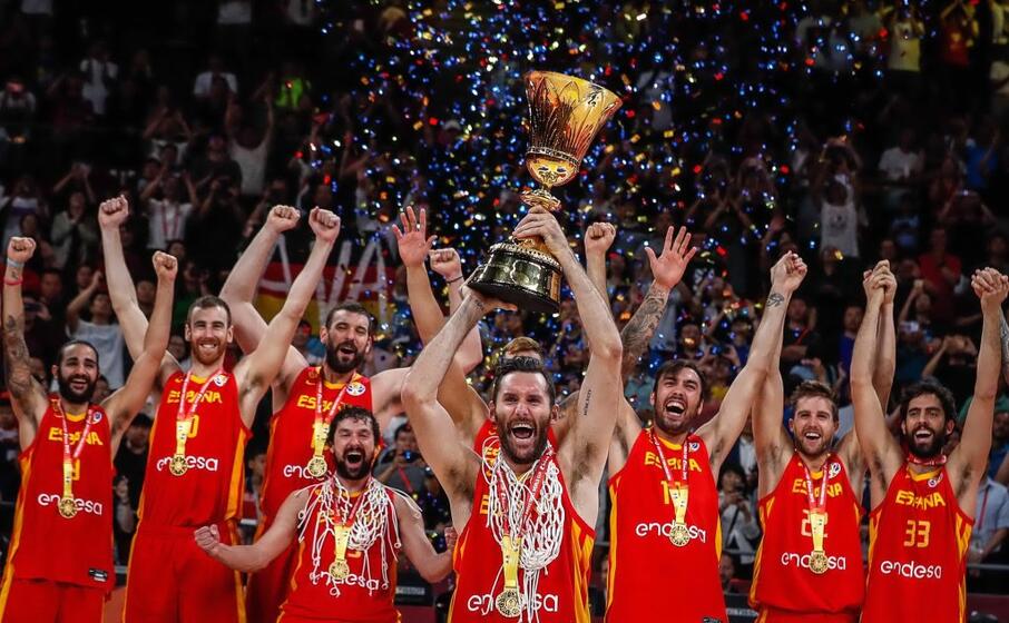 la spagna esulta dopo la vittoria del mondiale (ansa)