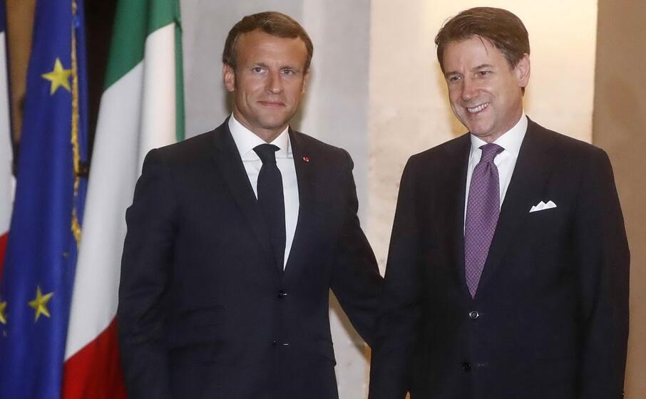 emmanuel macron e giuseppe conte (ansa)