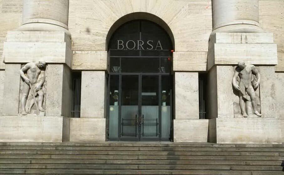 piazza affari (ansa)