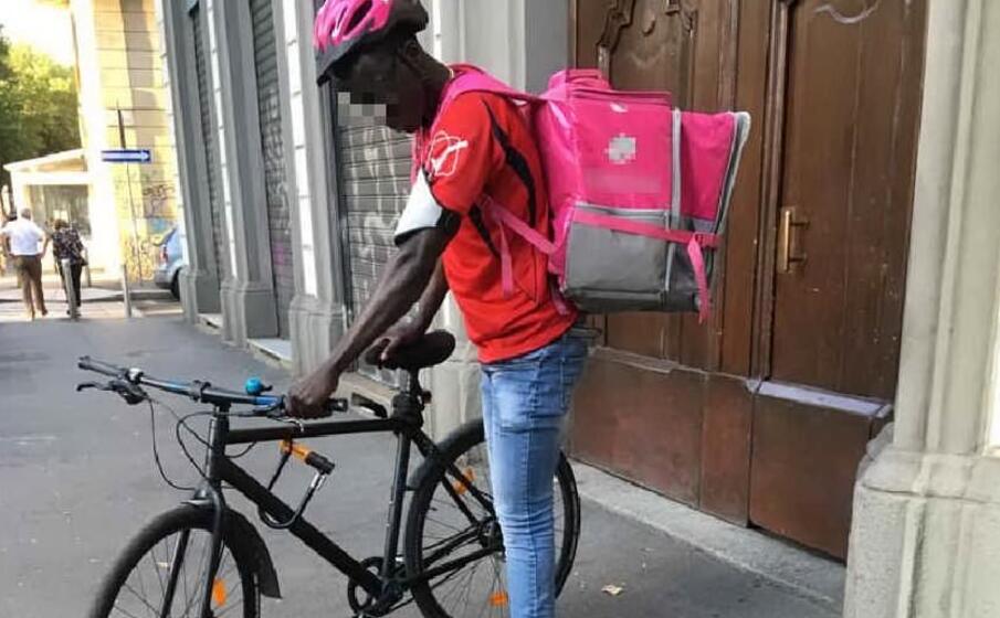 un rider a milano (foto l unione sarda)
