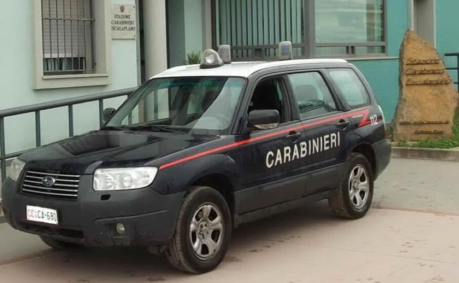 (foto carabinieri)