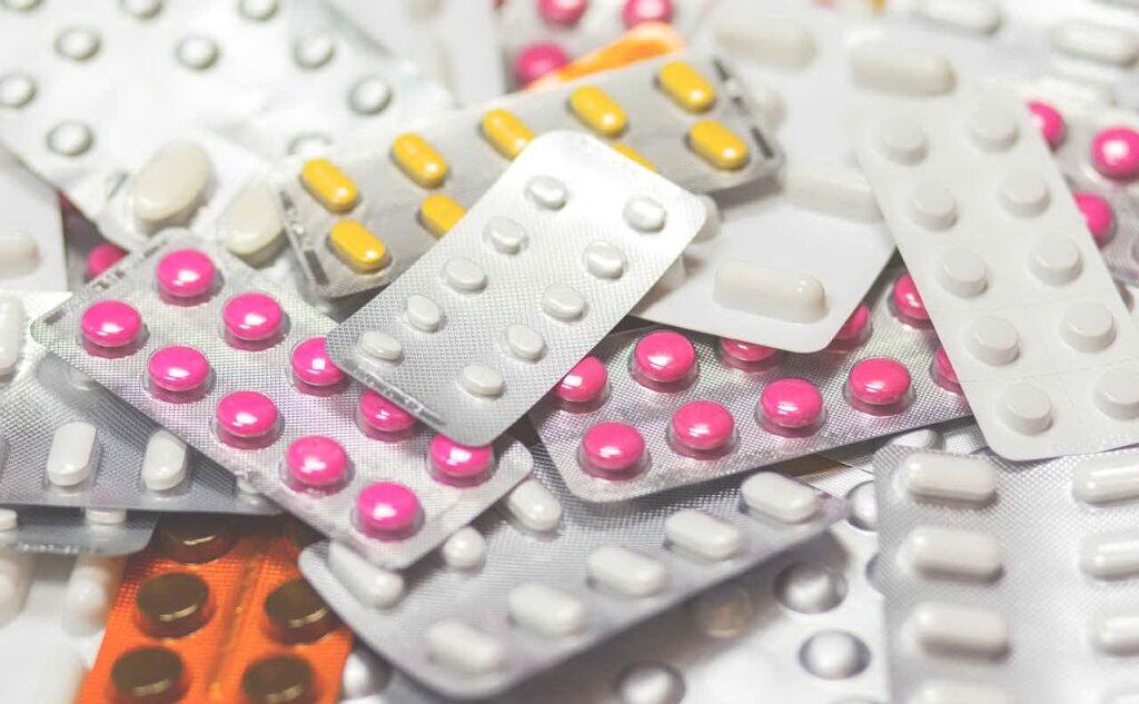 MEDICINALI DALLE TASSE SCARICA