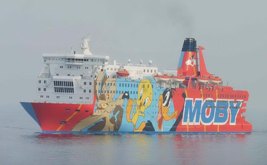 una nave della flotta moby (archivio l unione sarda)