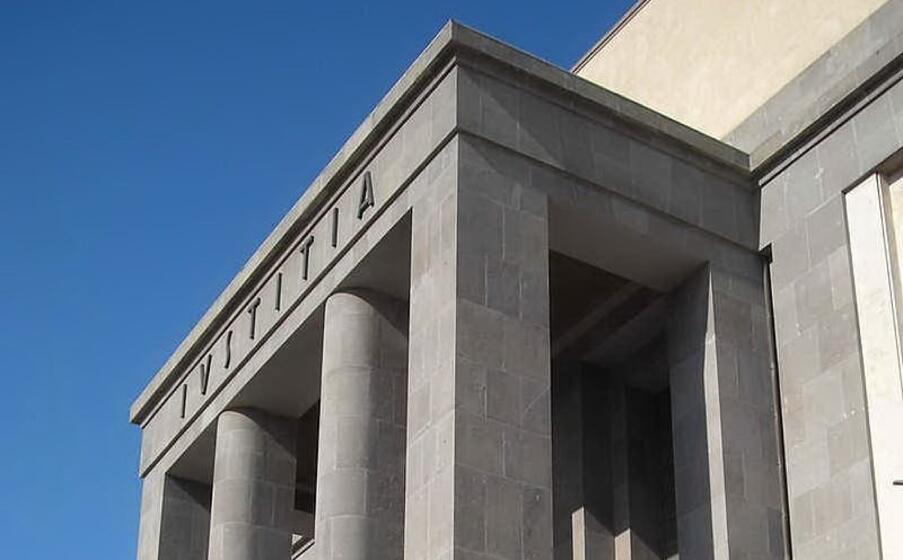 il tribunale di cagliari (wikipedia)