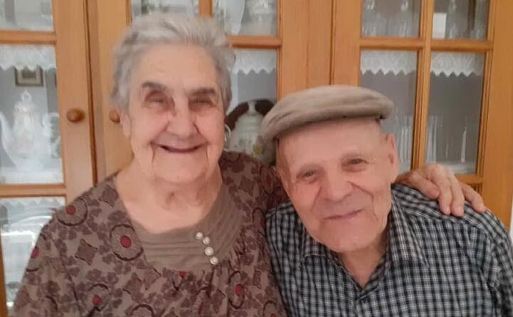 auguri a nonna maria piu e nonno bachisio tanchis tra quattro anni centenario da bolotana i vostri affezionati nipoti grati per l amore che ci regalate