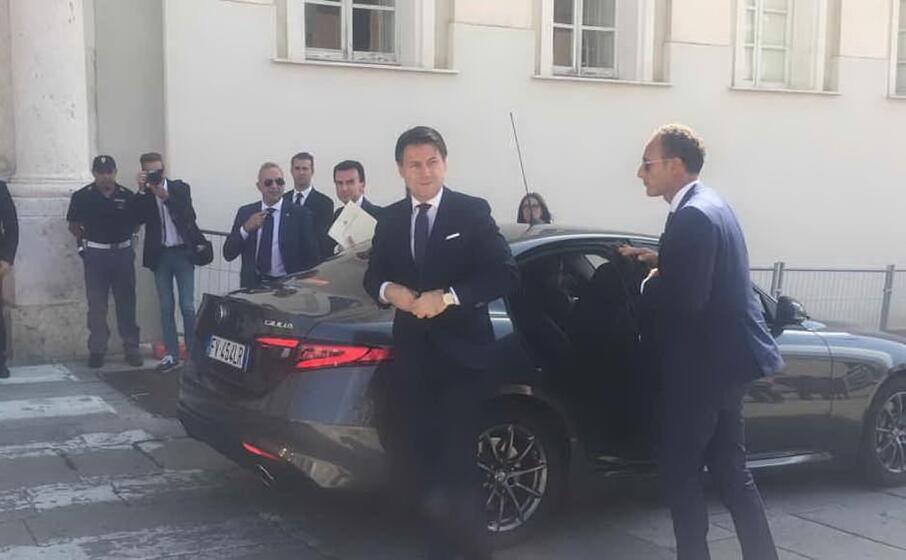 cagliari la visita del presidente del consiglio conte