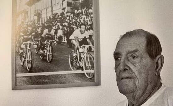 In quelle strade dove un tempo Giovanni Garau si allenava applaudito da tutti come un vero eroe, ora ci sono - L'Unione Sarda.it