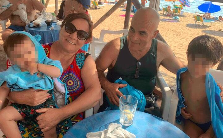 i nonni sono una deliziosa miscela di risate atti premurosi storie meravigliose e amore tanti auguri