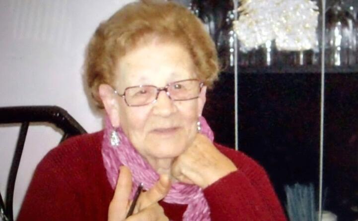 nonna pina ti vogliamo tanto bene tanti auguri da riccardo con katy elisa e alessandro