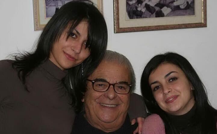ora siamo donne e tu non ci sei pi ma resti sempre nel cuore auguri nonno renzo da ilaria e silvia floris iglesias