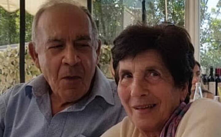 per la festa dei nonni tanti auguri a nonno salvatore e nonna grazia dai vostri nipoti elisabetta davide viola riccardo iosto tommaso e ambra