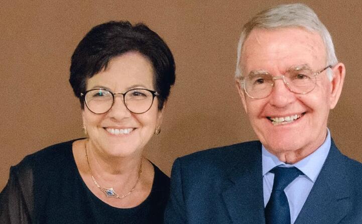 tanti auguri a nonna maria e nonno tonino dai nipoti gaia michele ilaria e giulia da emanuele frau selargius
