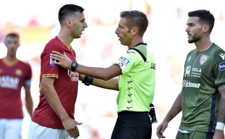 kalinic faccia a faccia con l arbitro massa