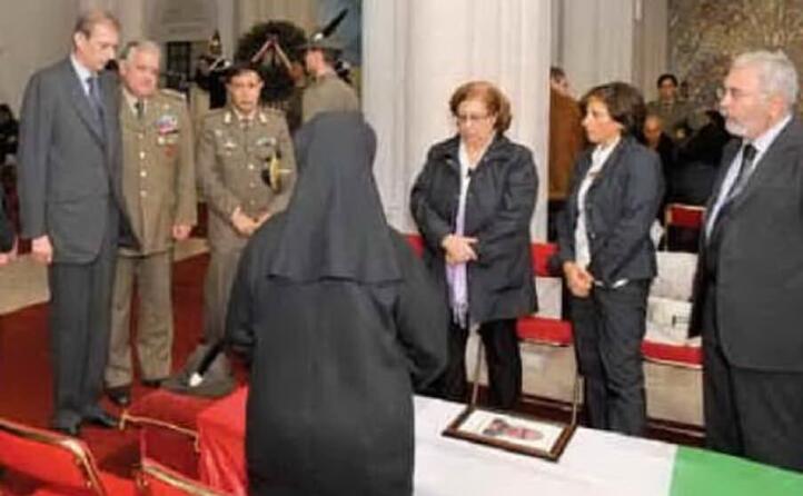 nell attentato muoiono altre tre persone