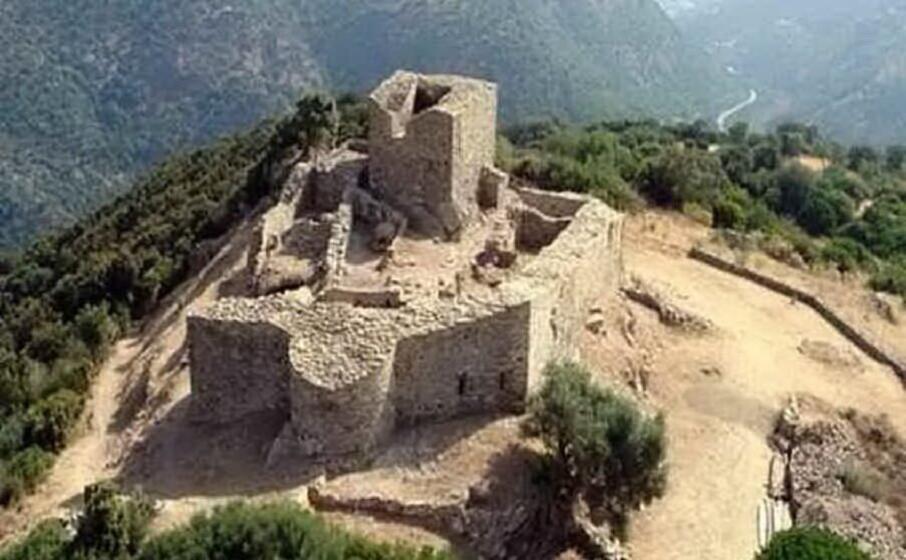 il castello di sassai (archivio l unione sarda)