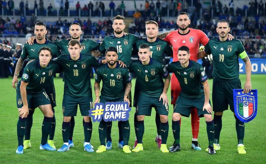 italia grecia gli azzurri diventano verdi