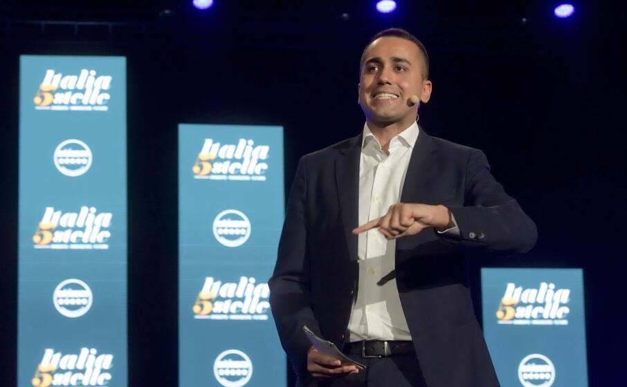 luigi di maio a napoli (ansa)