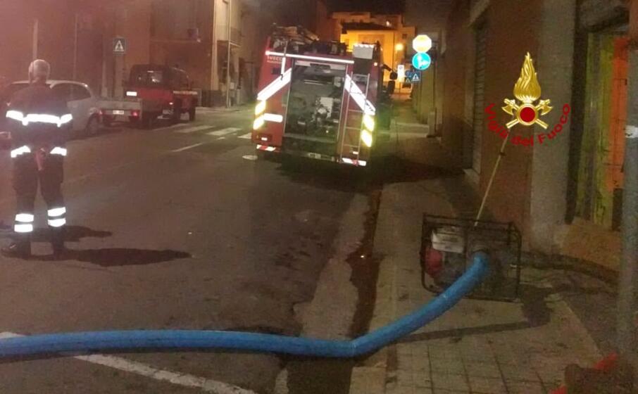 l intervento (foto vigili del fuoco di cagliari)