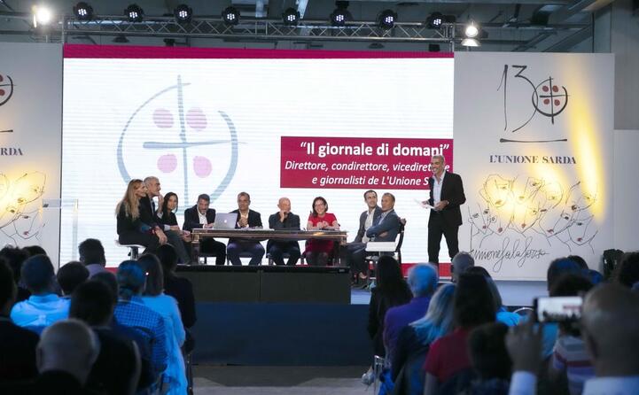 la riunione di redazione