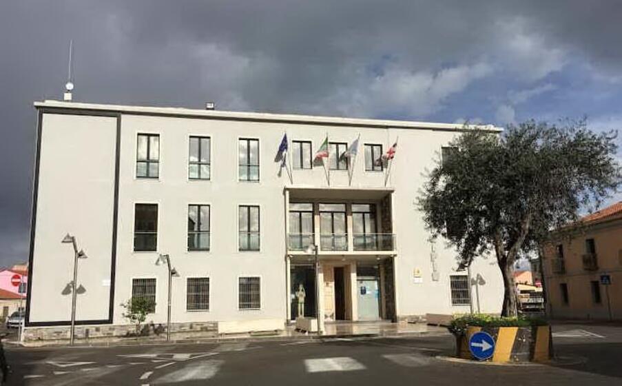 il comune di cabras (foto l unione sarda pinna)