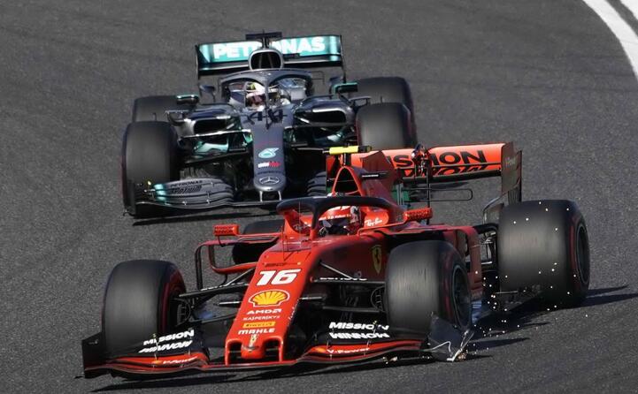 mercedes comprese qui un duello con lewis hamilton