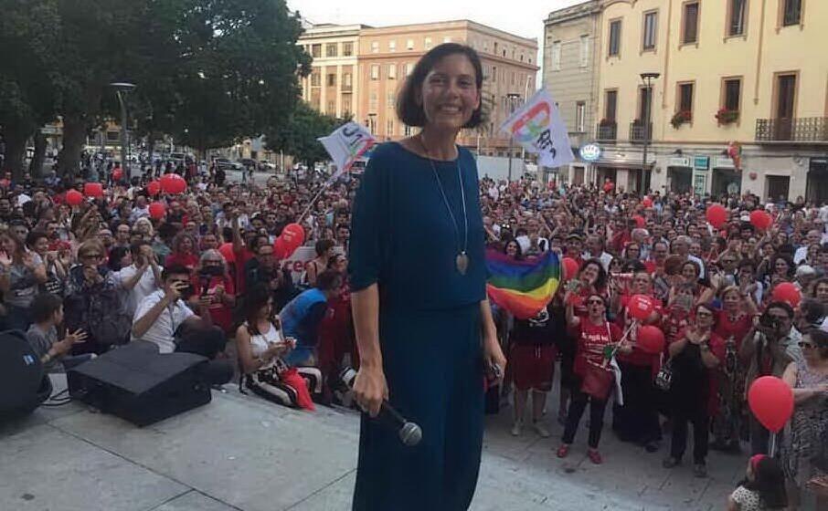 francesca ghirra in campagna elettorale (archivio l unione sarda)