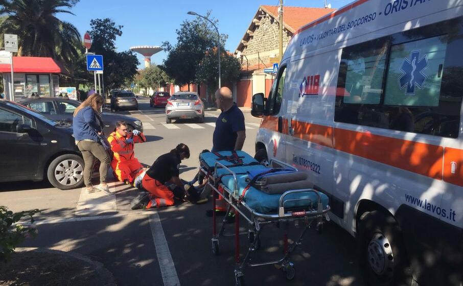 l incidente in viale repubblica (foto l unione sarda sanna)
