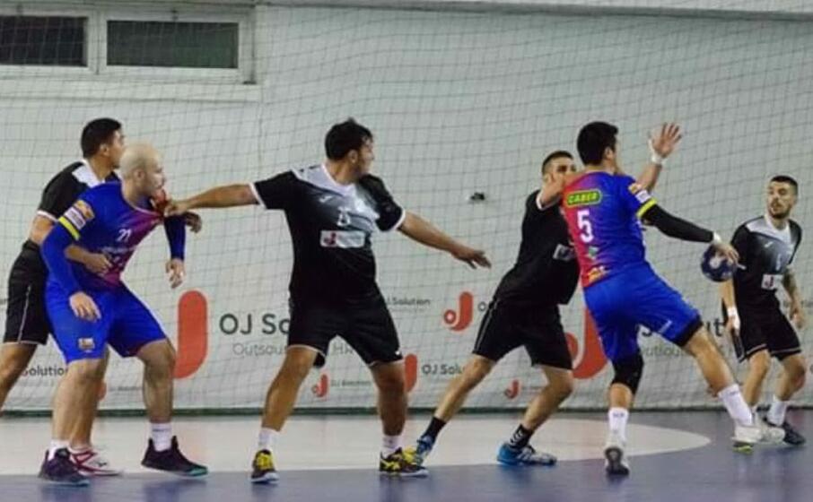l ojsolution nuoro in campo con il bologna united (foto enrico corrias)