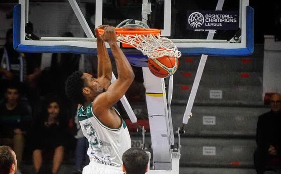 una schiacciata di pierre nella champions di due anni fa (foto dinamo)