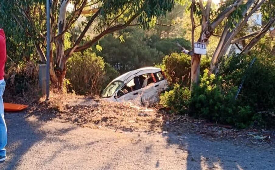 l auto coinvolta nell incidente (foto l unione sarda scano)