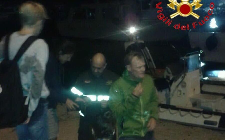 (foto vigili del fuoco)