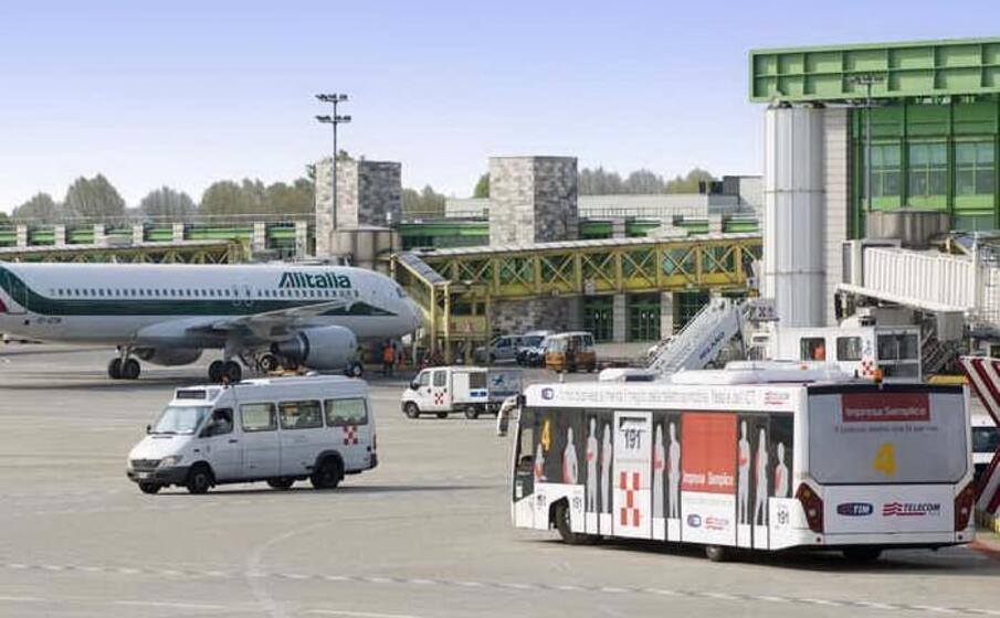 l aeroporto di linate (ansa)